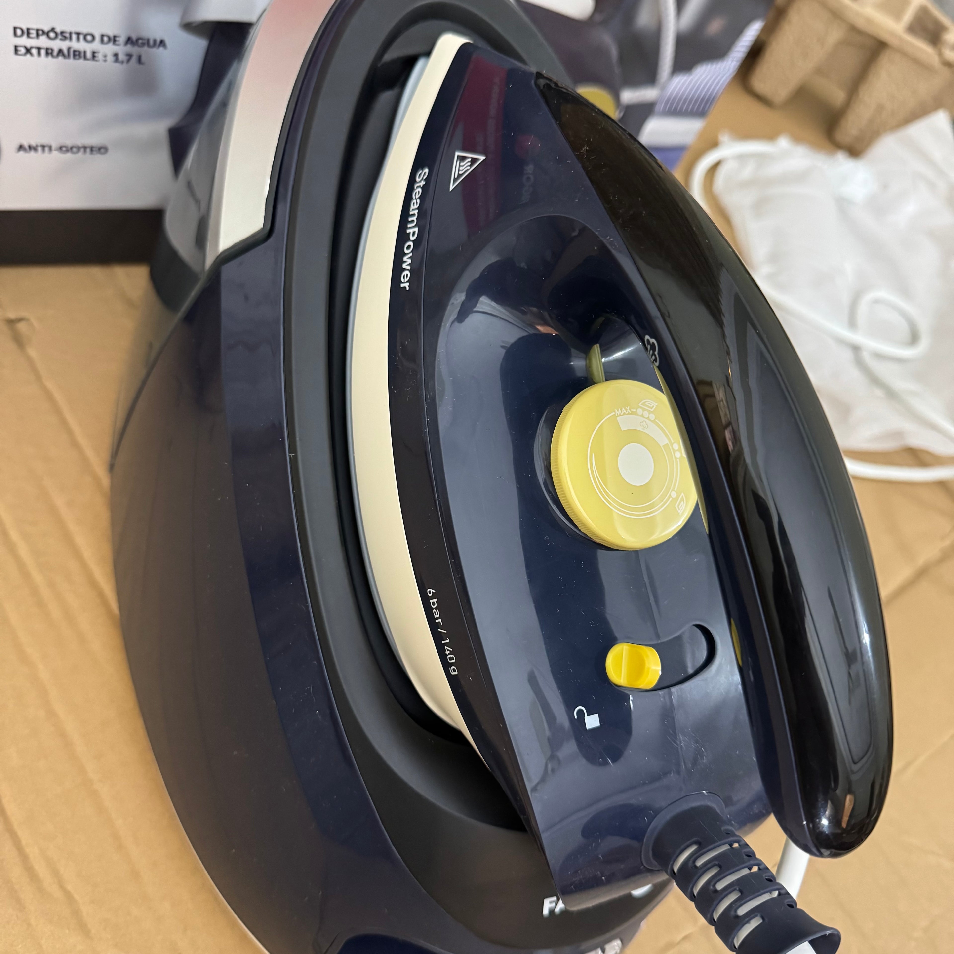 Fagor 1.7L Portable Ironing System with Anti-Calc Lot Imported