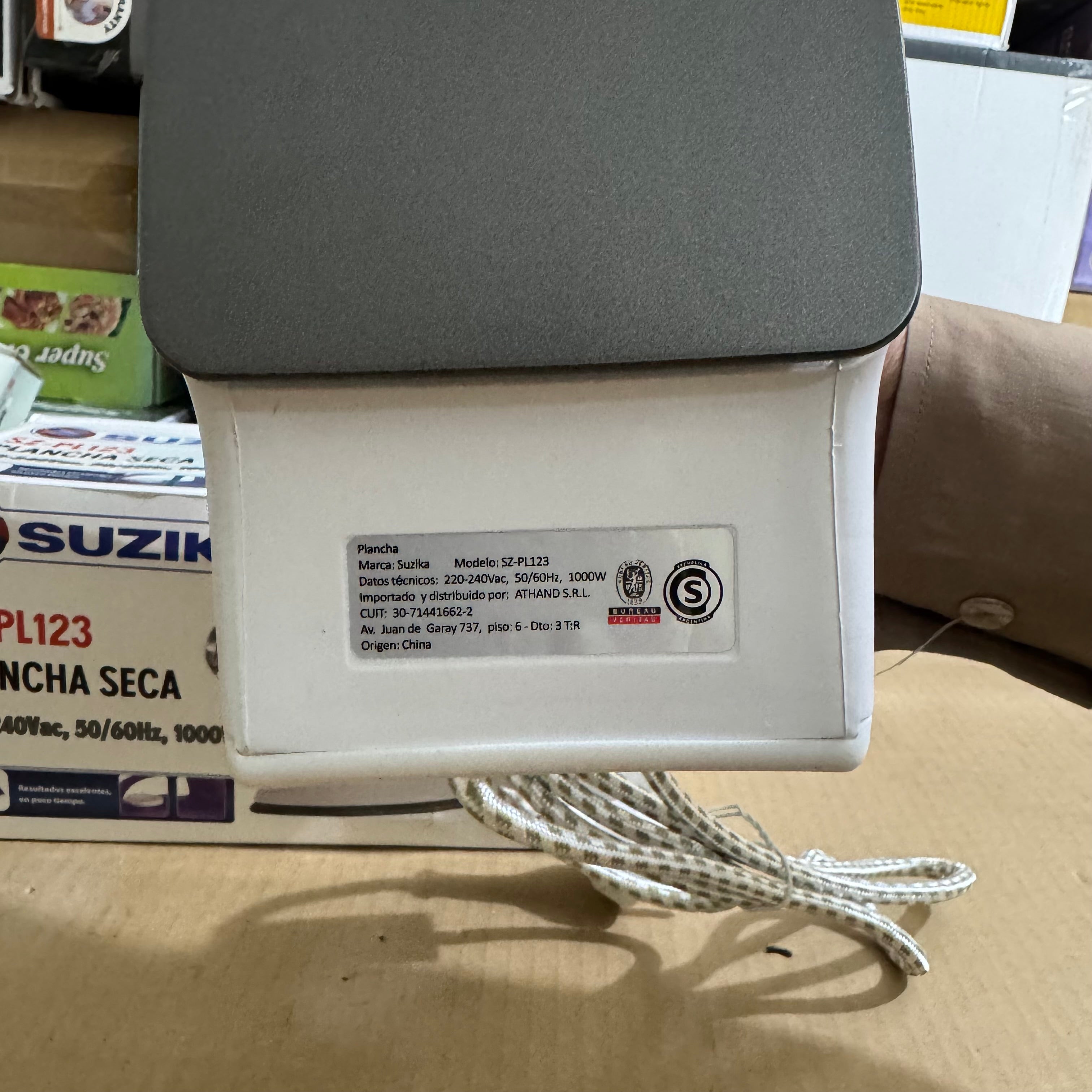 Suzika Plancha Seca Dry Iron 1000W - Model SZ-PL123 Lot Imported