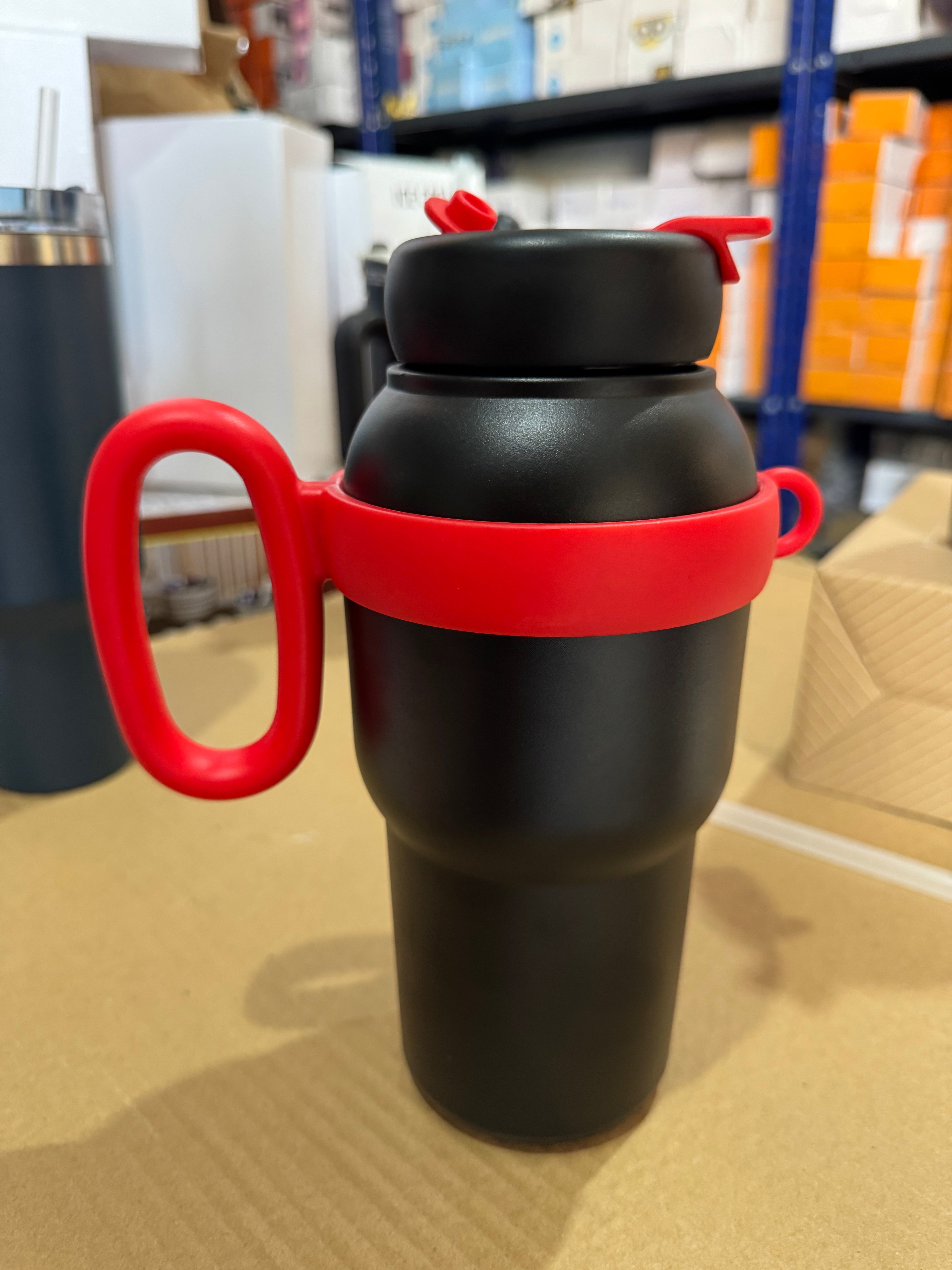 Premium 1000ml Black & Red Insulated Water Bottle | Vacuum Travel Mug