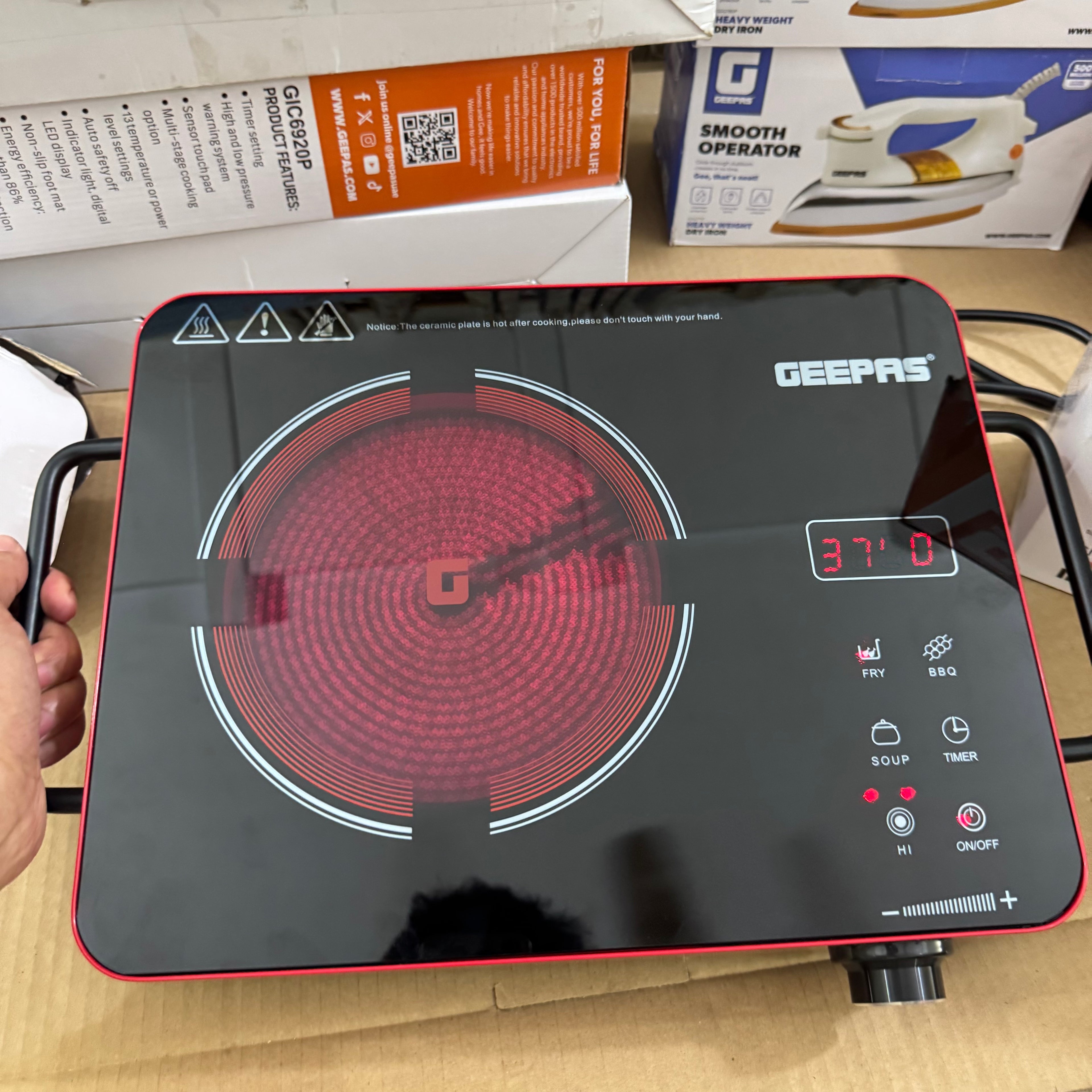 Geepas Digital Infrared Cooker GIC6922P-3K