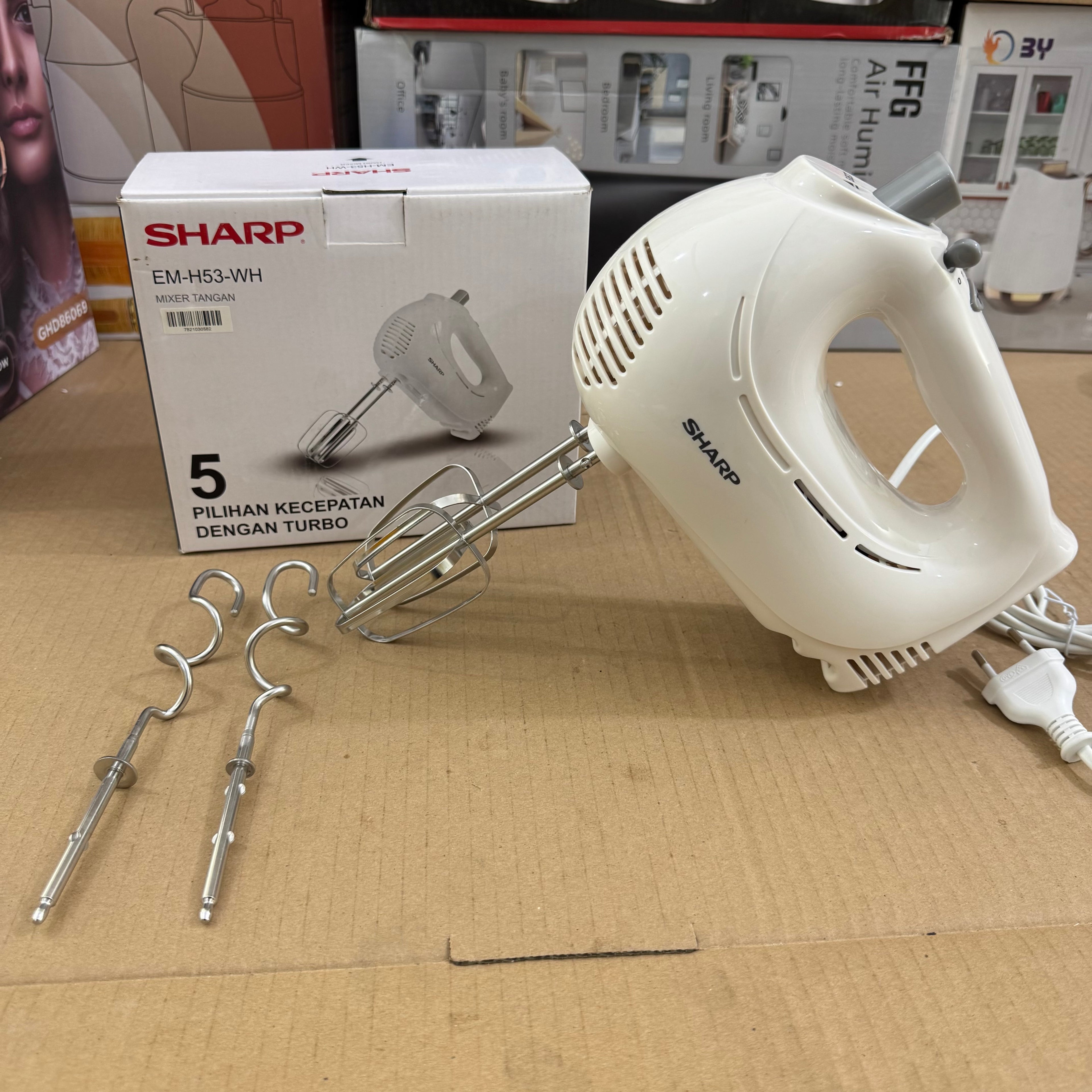 SHARP 5-Speed Hand Mixer EM-H53-WH