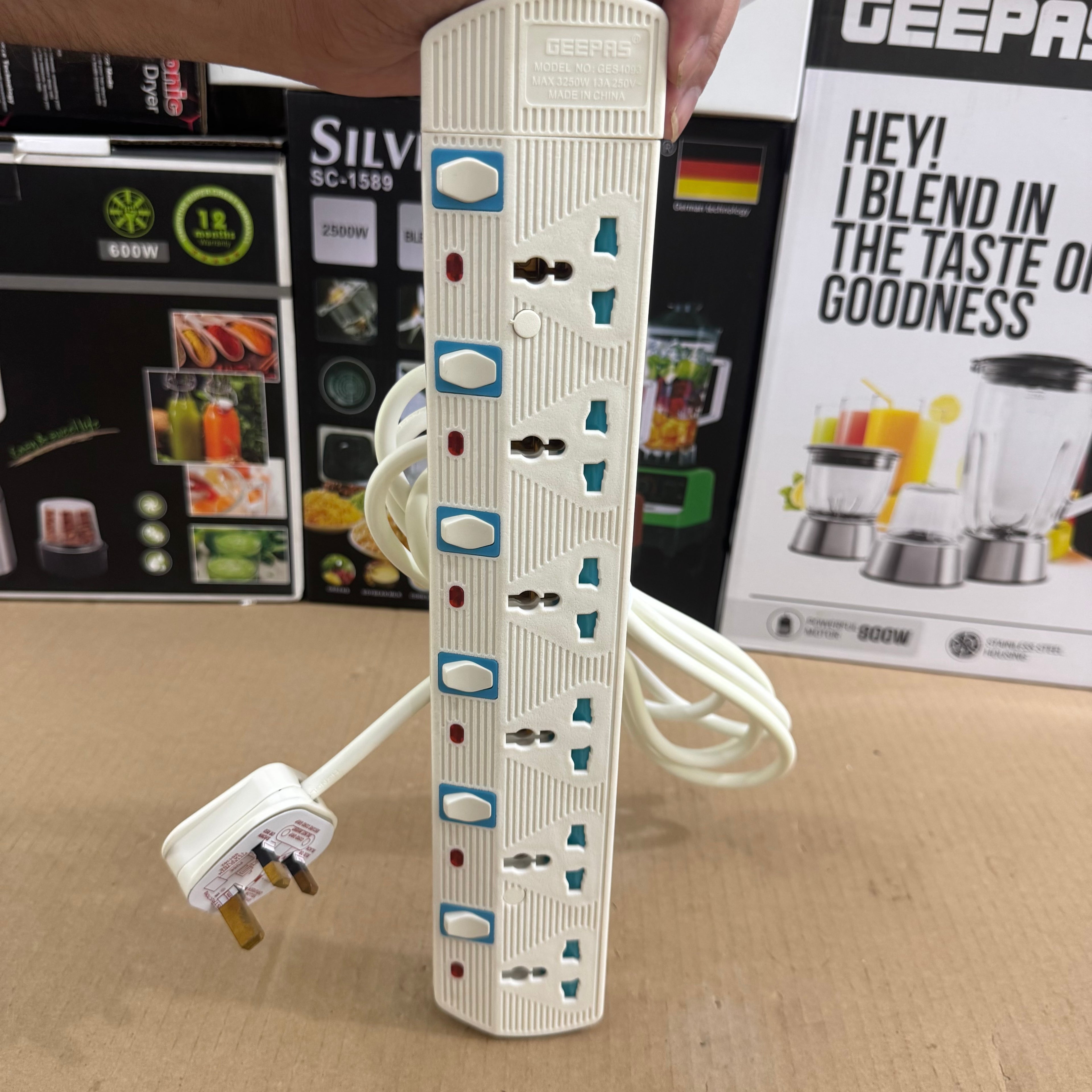 Geepas 6-Way Extension Socket GES4093