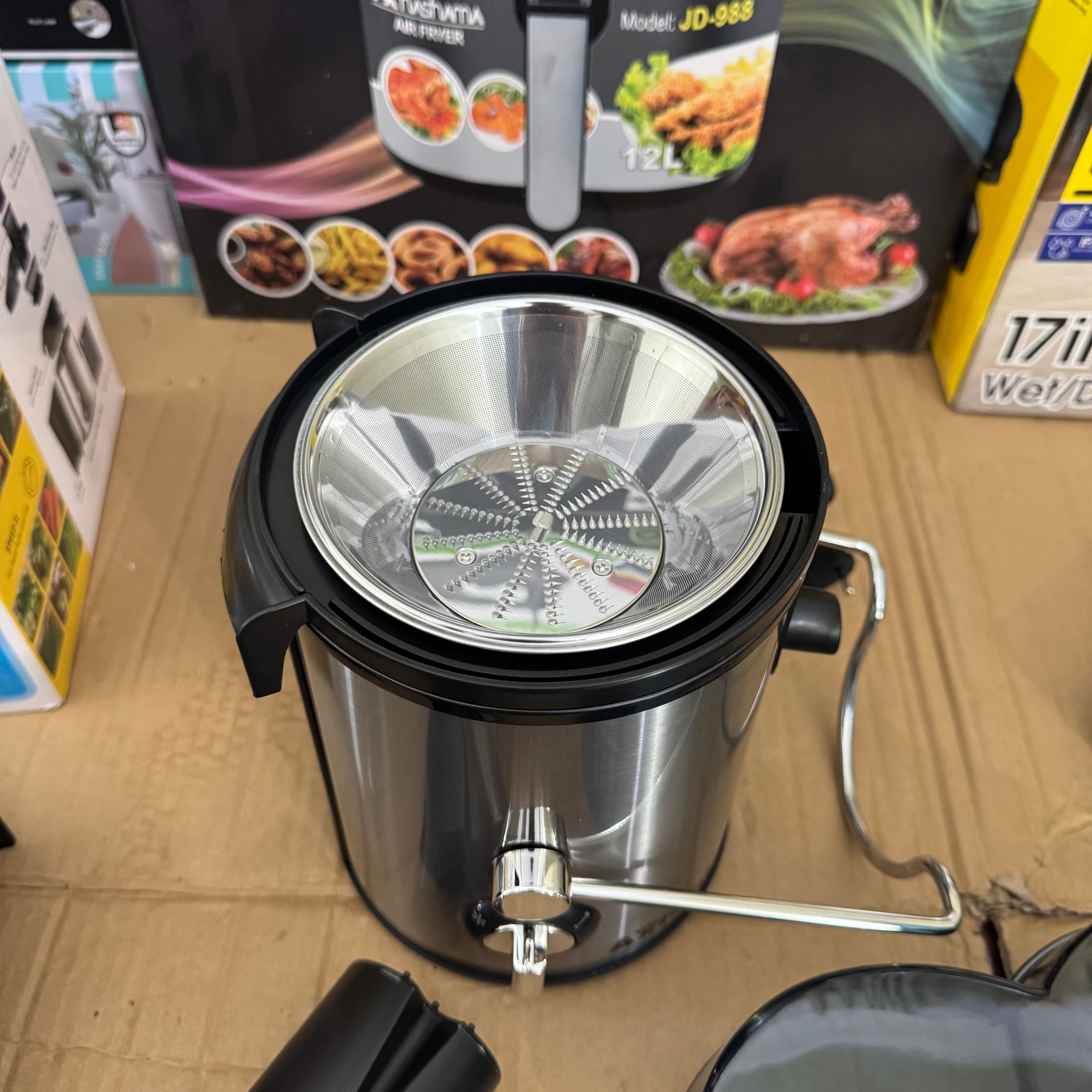 Lot Imported Axford Citrus Juicer Powerful Extractor