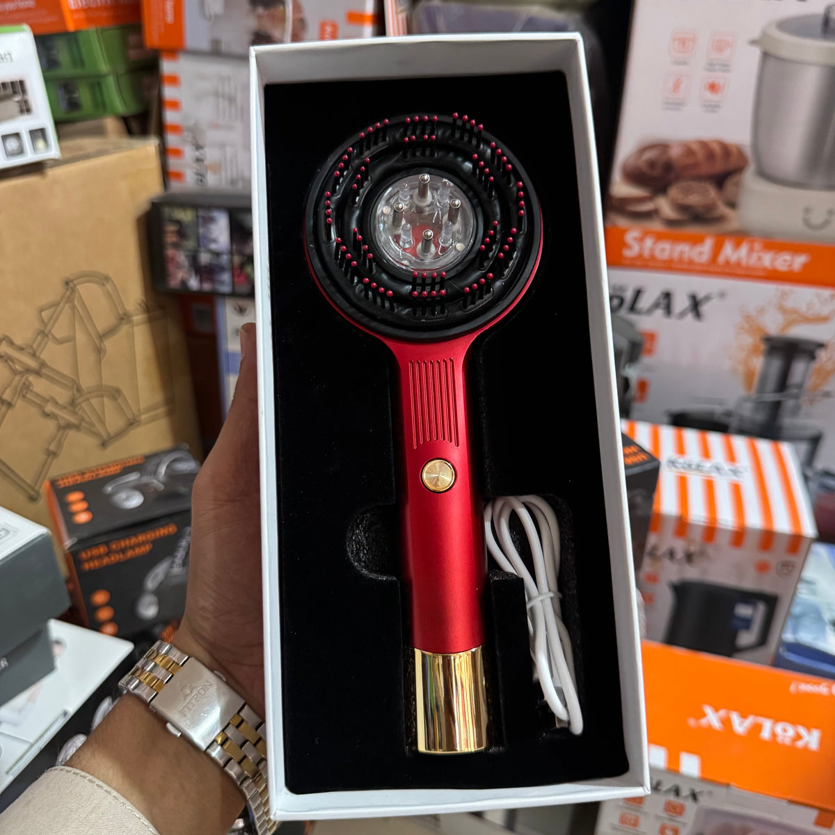 Rechargeable Magnetic Oil Dispensing Scalp Massage Comb with Red Light Therapy – XC-901