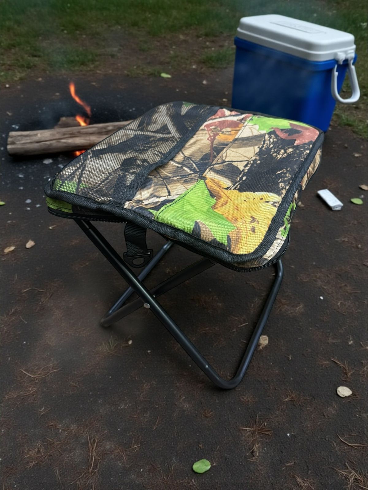 Portable Aluminum Folding Stool with Self-Zippered Storage Bag – Ultra-Lightweight 0.68 lbs Camping Stool for Hiking, Picnic, Fishing & Outdoor Travel