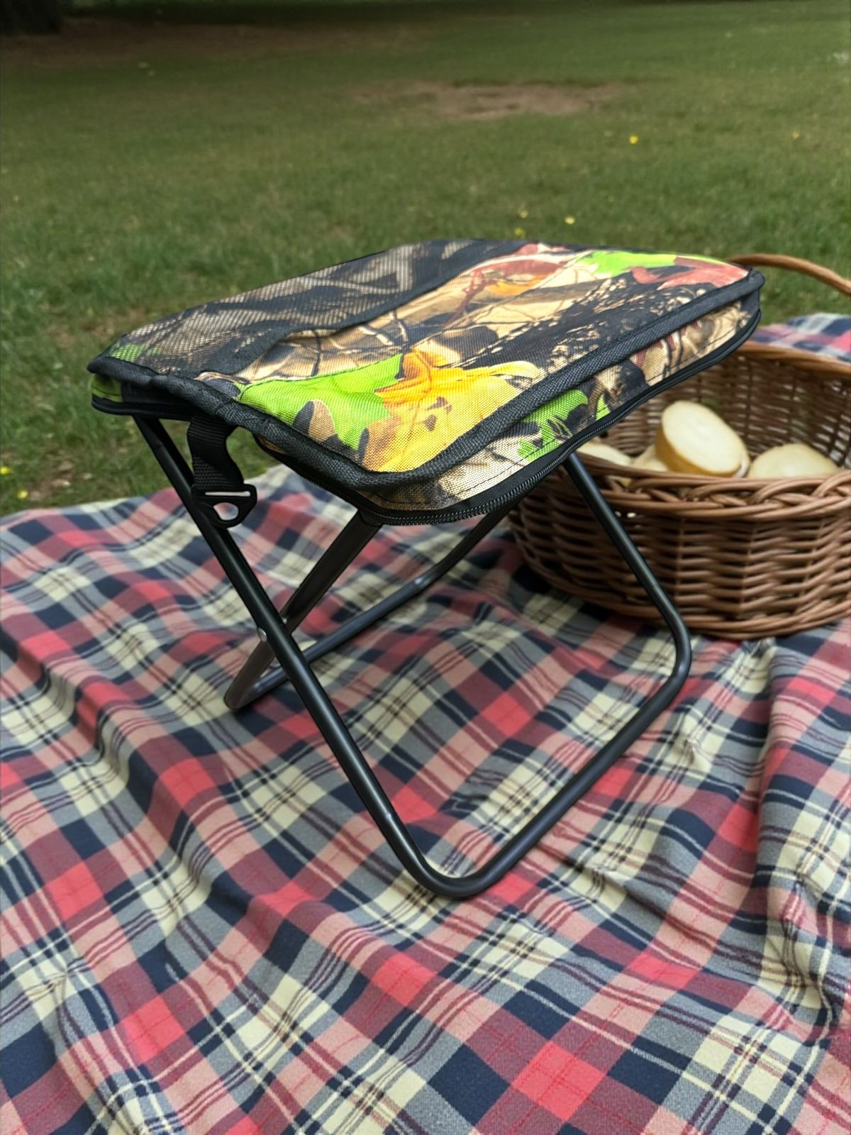 Portable Aluminum Folding Stool with Self-Zippered Storage Bag – Ultra-Lightweight 0.68 lbs Camping Stool for Hiking, Picnic, Fishing & Outdoor Travel