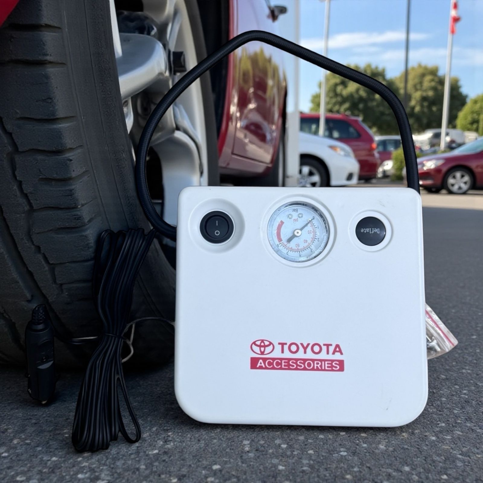 Japan Lot Imported 12V Tire Inflator Air Compressor with Pressure Gauge & Carry Case white