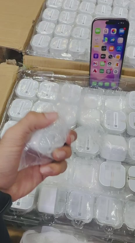 NFC 20W USB-C Fast Charging Power Adapter – UK 3-Pin Plug