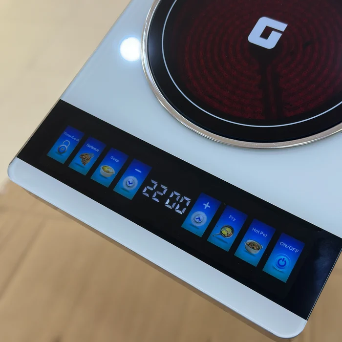 Geepas GIC33030P 2200W Digital Infrared Cooker – Touch Sensor